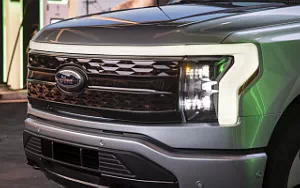  Ford F-150 Lightning - 2021