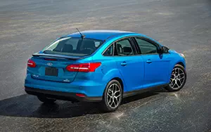   Ford Focus SE Sedan US-spec - 2014