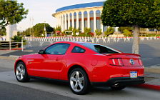   Ford Mustang GT - 2010
