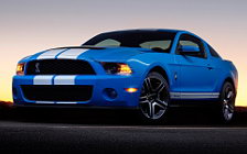  Ford Mustang Shelby GT500 - 2010