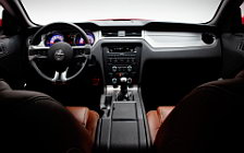   Ford Mustang - 2010