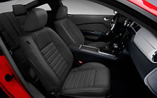   Ford Mustang GT - 2011