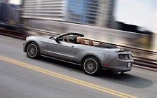   Ford Mustang GT Convertible - 2013