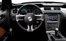   Ford Mustang GT Convertible - 2013