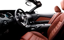   Ford Mustang GT Convertible - 2013