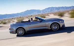   Ford Mustang GT Convertible - 2014