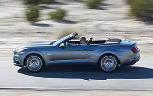   Ford Mustang GT Convertible - 2014