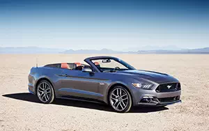   Ford Mustang GT Convertible - 2014