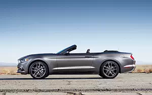   Ford Mustang GT Convertible - 2014