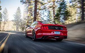   Ford Mustang EcoBoost - 2015
