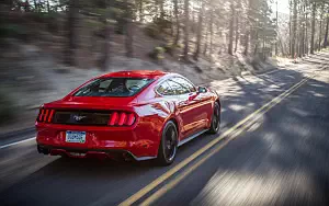  Ford Mustang EcoBoost - 2015