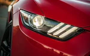   Ford Mustang EcoBoost - 2015