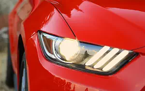   Ford Mustang EcoBoost - 2015