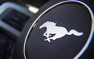   Ford Mustang EcoBoost - 2015