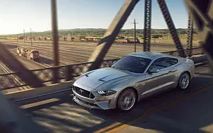   Ford Mustang GT Performance Package - 2017
