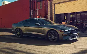   Ford Mustang GT Performance Package - 2017