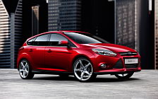   Ford Focus Hatchback 5-door - 2011