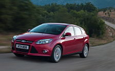   Ford Focus Hatchback 5-door - 2011