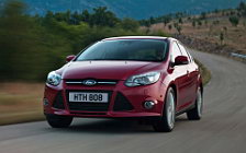   Ford Focus Hatchback 5-door - 2011