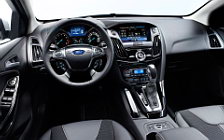   Ford Focus Hatchback 5-door - 2011