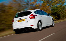   Ford Focus Zetec S UK - 2012