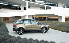   Ford Kuga - 2012