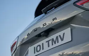   Ford Kuga Plug-In Hybrid Graphite Tech Edition EU-spec - 2023