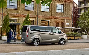   Ford Tourneo Custom - 2017