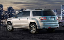   GMC Acadia Denali - 2013