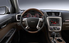   GMC Acadia Denali - 2013