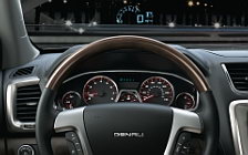   GMC Acadia Denali - 2013