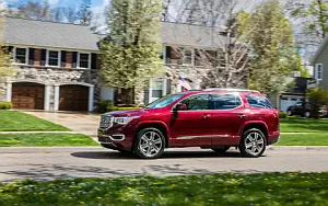   GMC Acadia Denali - 2016