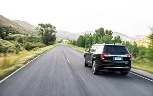   GMC Acadia Denali - 2019