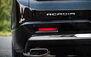   GMC Acadia Denali - 2019