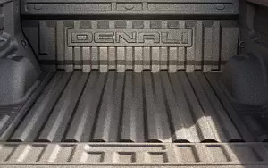   GMC Canyon Denali Crew Cab - 2016