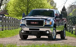   GMC Sierra 2500 HD SLE Z71 Crew Cab - 2011