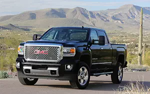   GMC Sierra 2500 HD Denali Crew Cab - 2014