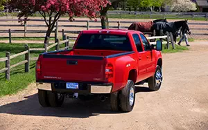  GMC Sierra 3500 HD SLT Crew Cab - 2011