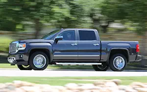   GMC Sierra Denali Crew Cab - 2014