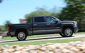   GMC Sierra Denali Crew Cab - 2014