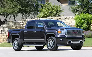   GMC Sierra Denali Crew Cab - 2014