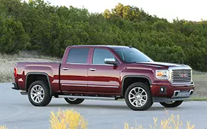   GMC Sierra Denali Crew Cab - 2014