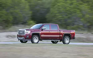   GMC Sierra Denali Crew Cab - 2014