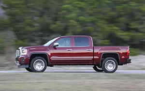  GMC Sierra Denali Crew Cab - 2014