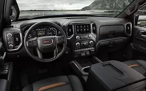   GMC Sierra AT4 Crew Cab - 2018