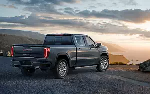   GMC Sierra Denali Crew Cab - 2018