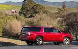   GMC Yukon XL Denali - 2014