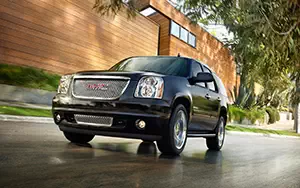   GMC Yukon Denali Hybrid - 2012