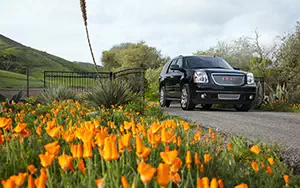   GMC Yukon Denali Hybrid - 2012