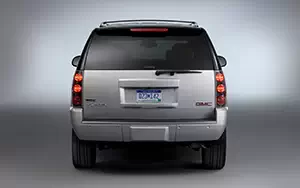   GMC Yukon Denali - 2012